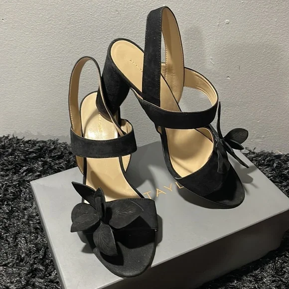 Ann Taylor Black Suede Flower Heel - 9 1/2 New in Box - Picture 4 of 8